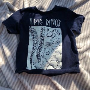 Dino tee